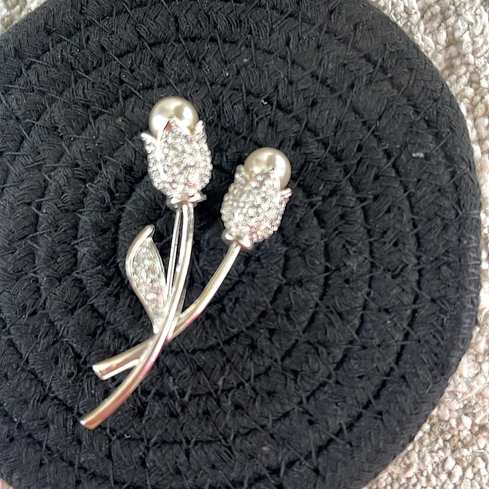 Lapel Pin Brooches